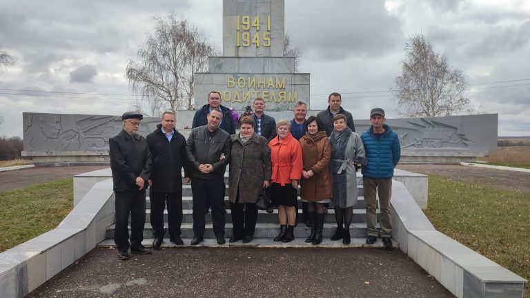 С днем работника автомобильного и городского транспорта!